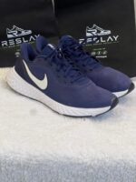Nike Revolution 5